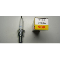 Свеча зажигания DR8EA  NGK